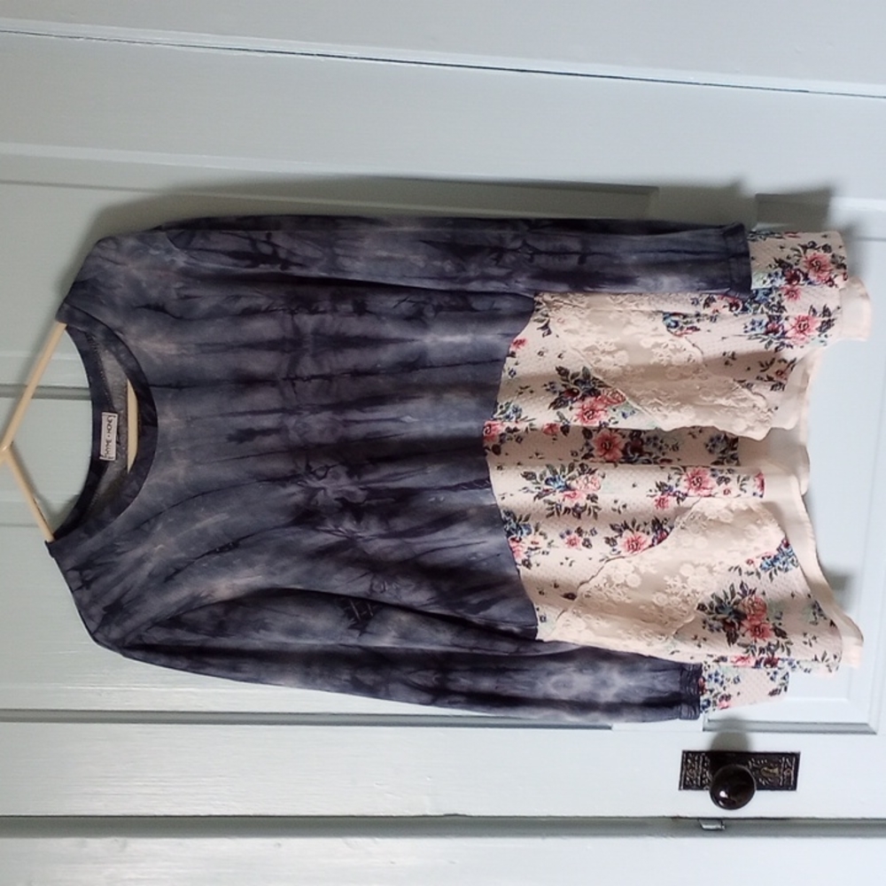 Thiyme and Honey top size L